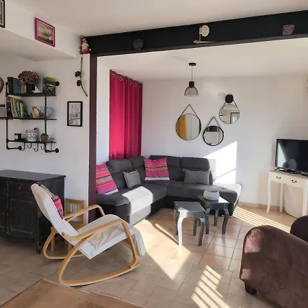 Terrasse, Vue & Parking - Carnaval A Pied Feriehus Limoux